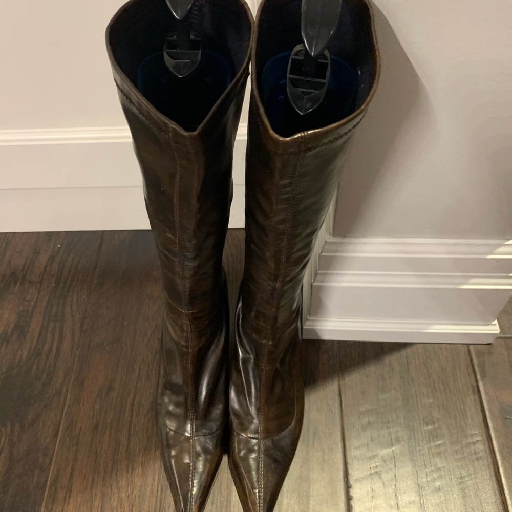 steve madden 90s knew high brown leather boots